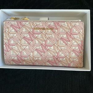 Michael Kors Wristlet